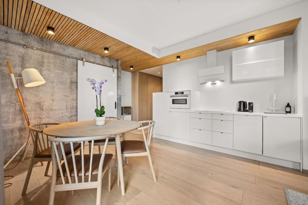 Luxury 2-Bedroom Apartment With Seaview In Oslo City Center Buitenkant foto